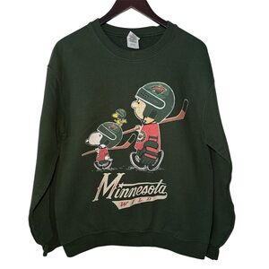VTG Peanuts Snoopy Woodstock Minnesota Wild Green Crewneck Sweatshirt Medium M
